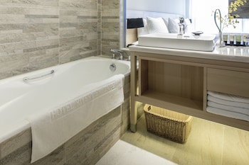 riverview suites taipei