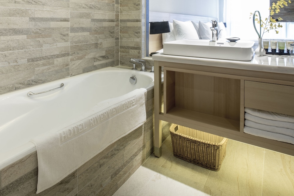 riverview suites taipei