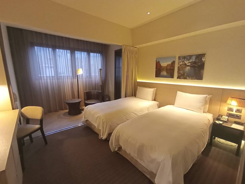 riverview suites taipei
