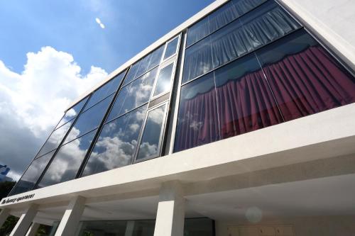 the fantasy apartment