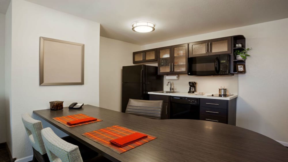 candlewood suites erie by ihg
