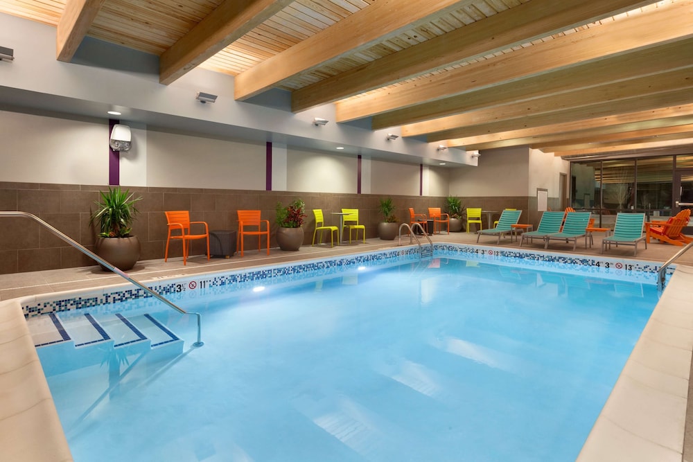 home2 suites by hilton champaign urbana