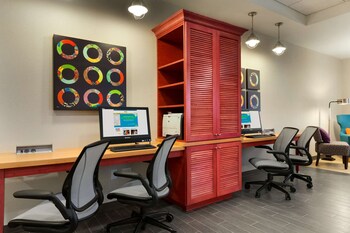 home2 suites by hilton champaign urbana