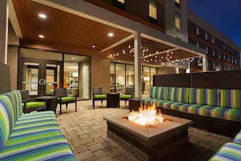 home2 suites by hilton champaign urbana