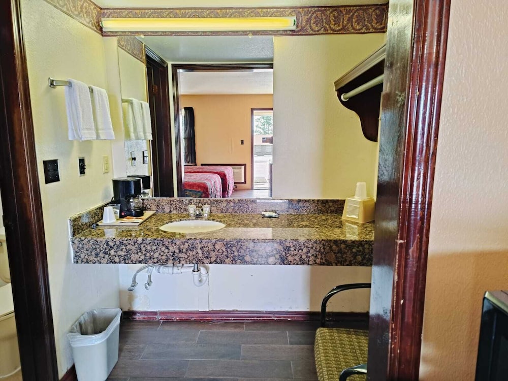 hotel o victorian inn athens tx