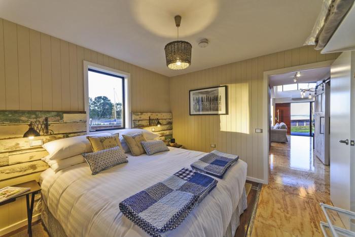 coastal pods wynyard