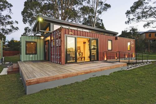 coastal pods wynyard