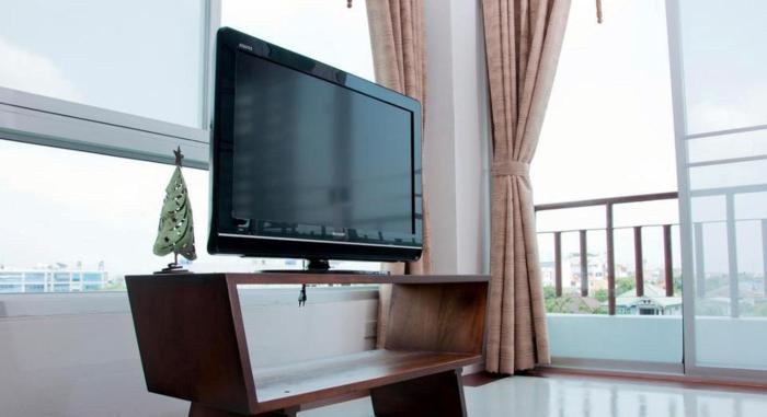 the meet green apartment