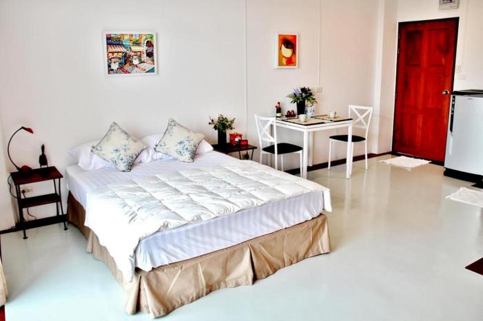 the meet green apartment