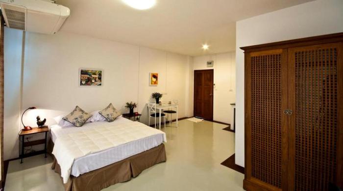 the meet green apartment