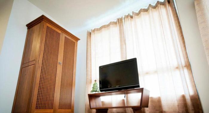 the meet green apartment