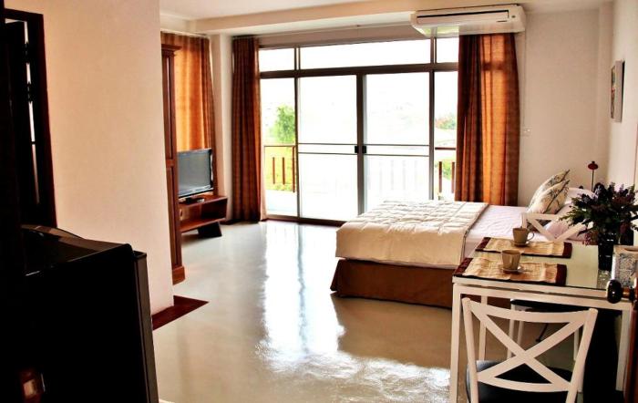 the meet green apartment