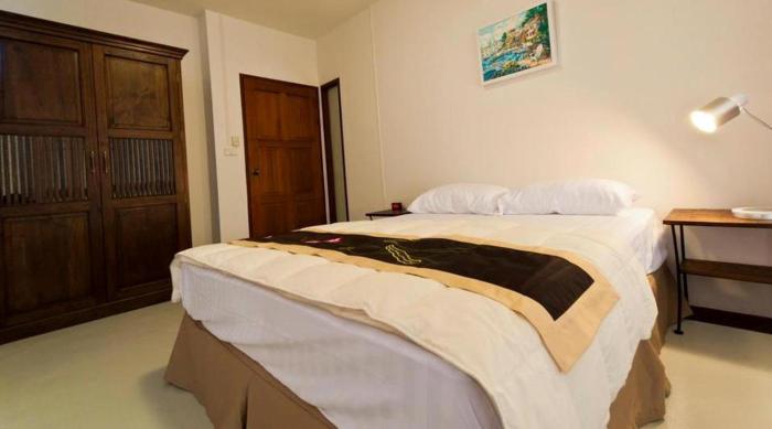 the meet green apartment