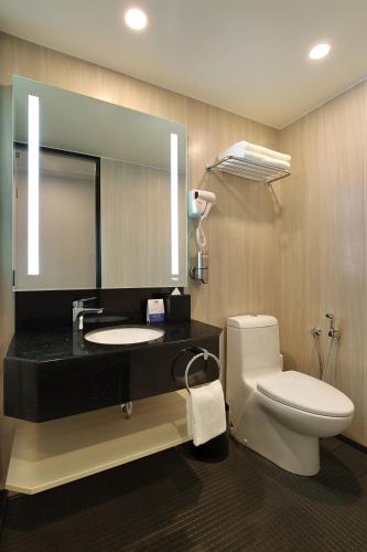 holiday inn express kuala lumpur city centre by ihg
