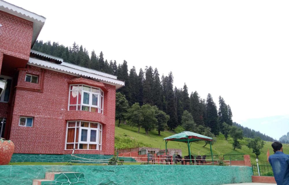 hotel glacier heights