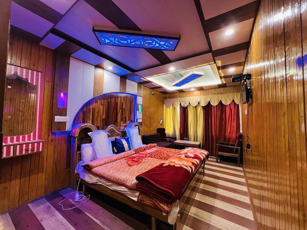 hotel glacier heights