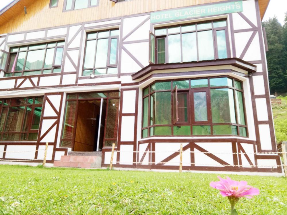 hotel glacier heights