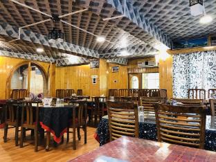 hotel glacier heights