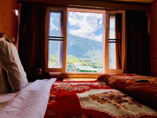 hotel glacier heights