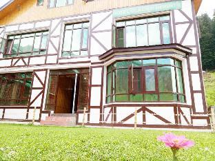 hotel glacier heights