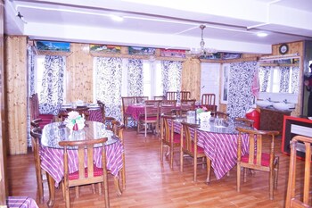 hotel glacier heights