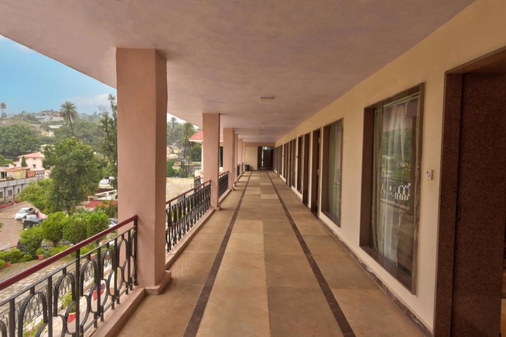 hotel dev residency 350 meters from nakki lake