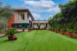 hotel dev residency 350 meters from nakki lake