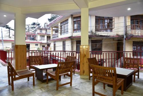 hotel akash luxury hotel in mcleodganj