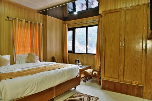 hotel akash luxury hotel in mcleodganj