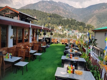 hotel akash luxury hotel in mcleodganj