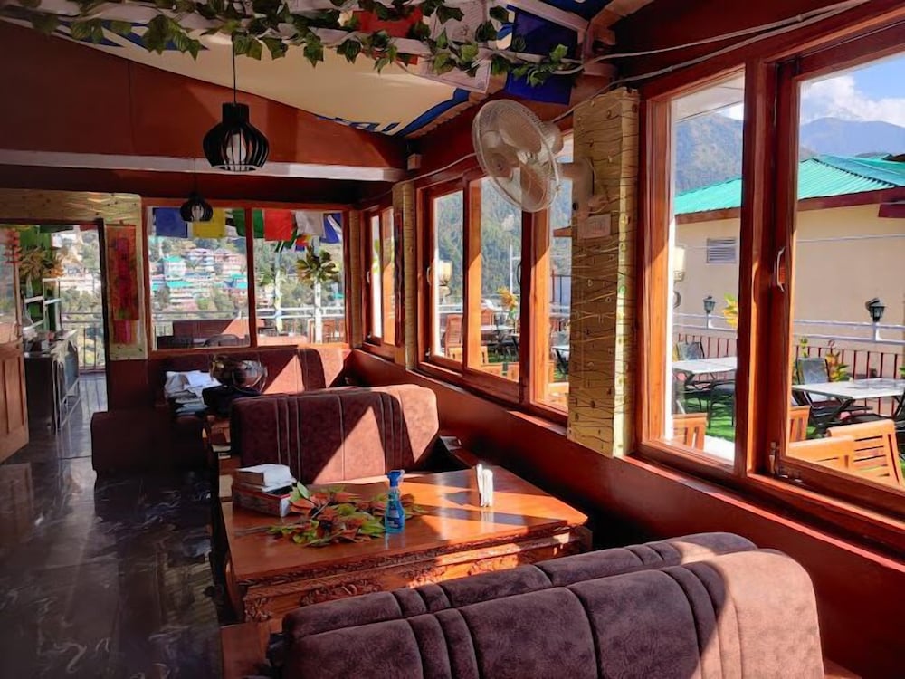 hotel akash luxury hotel in mcleodganj