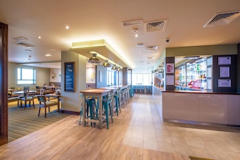 premier inn winchester