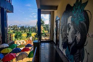 hotel hill breeze
