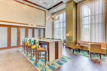Hampton Inn & Suites Manchester,Manchester>>Coffee County,3 star