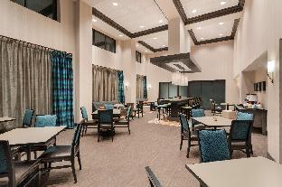 hampton inn and suites west des moines sw mall area