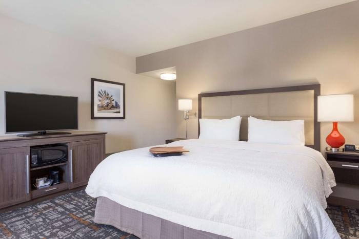 hampton inn and suites west des moines sw mall area