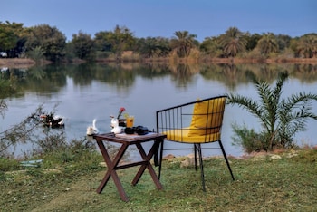 royal safari lakeside resort little rann of kutch