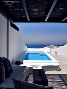 cavo tagoo santorini