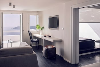 cavo tagoo santorini