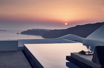 cavo tagoo santorini