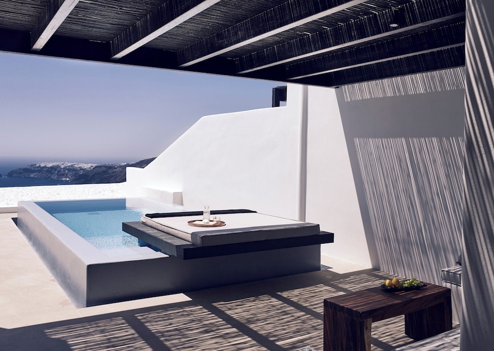 cavo tagoo santorini