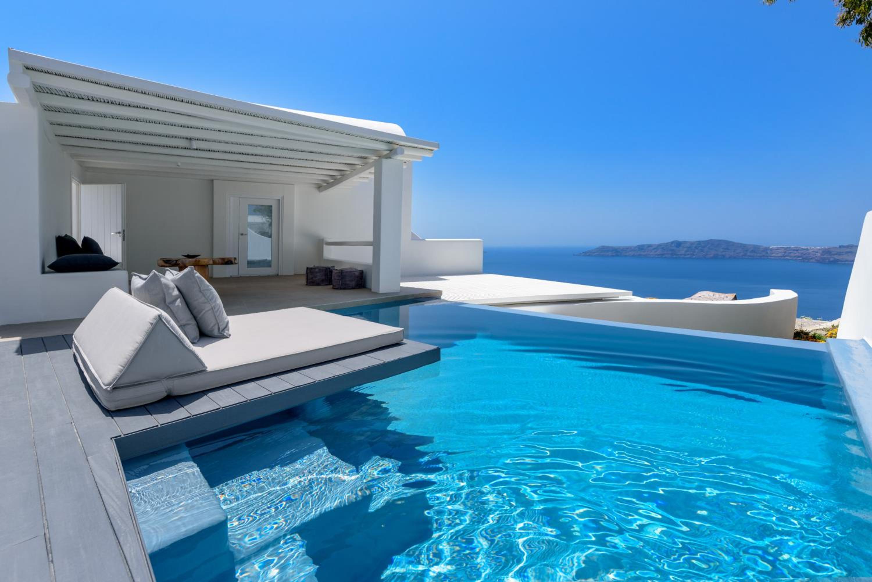 cavo tagoo santorini
