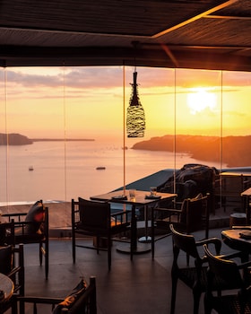 cavo tagoo santorini