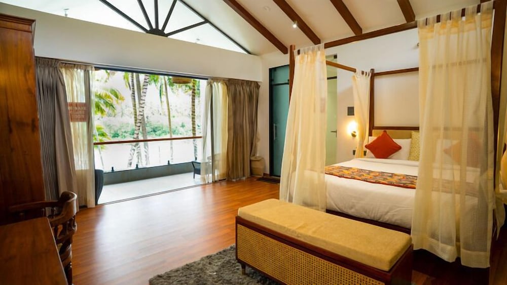 sakthi river resorts