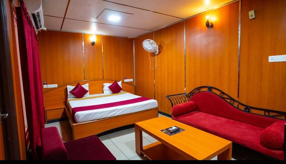 sakthi river resorts