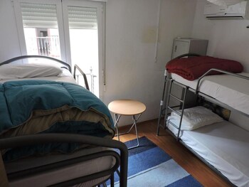 hostal el cascabel hostel