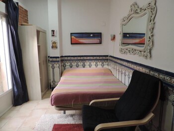 hostal el cascabel hostel