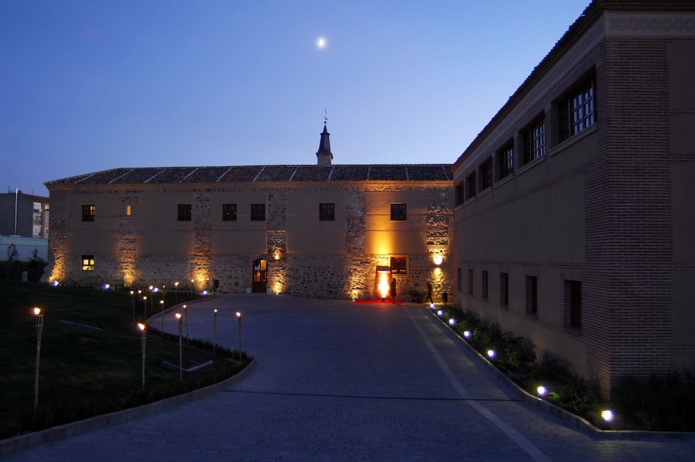 hotel san antonio el real