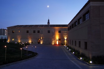 hotel san antonio el real