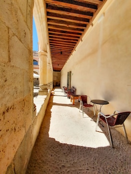 hotel san antonio el real